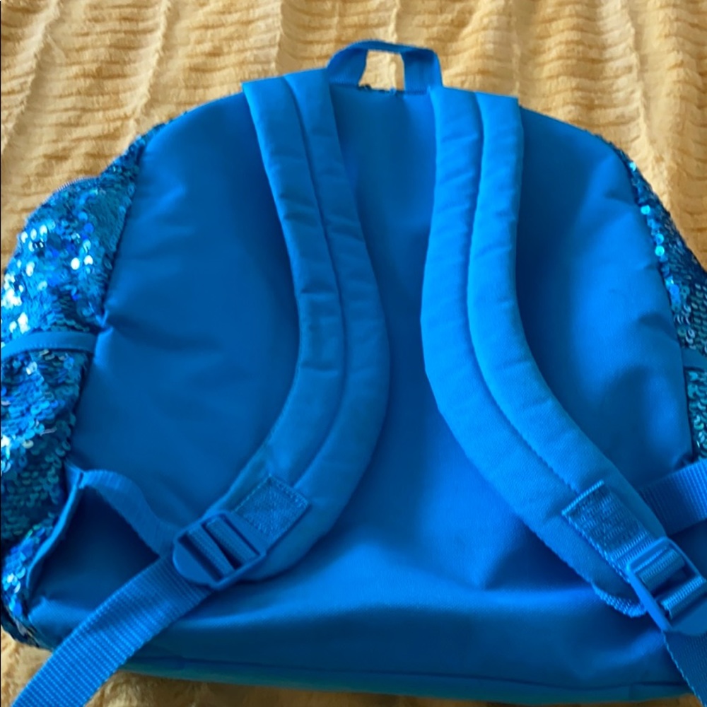 Sequined Backpack - Picture 5 of 6
